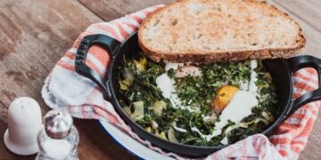 Recette premium : Sandwich au steak et homard au beurre basilic – Un festin entre deux tranches de pain !