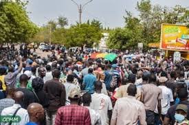 Mali : Le Tribunal de Grande Instance suspend la dissolution des partis politiques. 