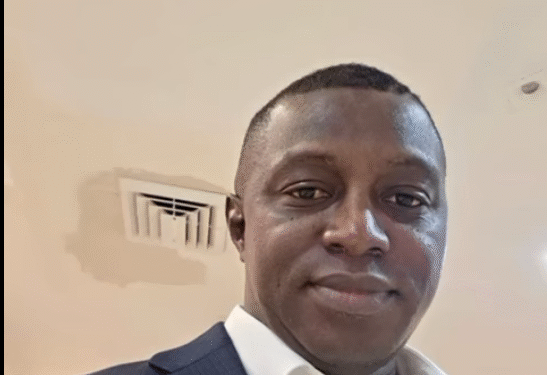 États-Unis : Certains fils de la Basse Guinée contestent l’origine de Mamadou Camara et exigent son certificat de naissance. La polémique enfle à l’approche des élections. » 