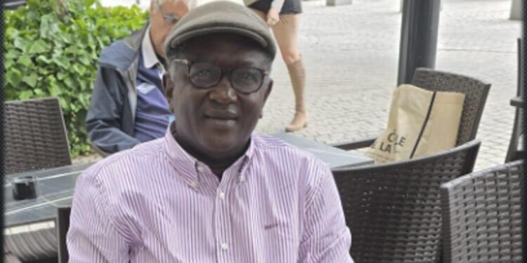 Grande Interview : « Mamadi Doumbouya sera le déclencheur d’une guerre de sécession en Guinée » – Maître Abass Bangoura. (Vidéo) 