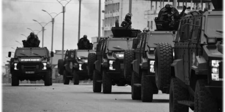 Grand Débat Référendum : 45 000 agents, 1 000 blindés et des hélicoptères… mais contre qui ? (Vidéo) 