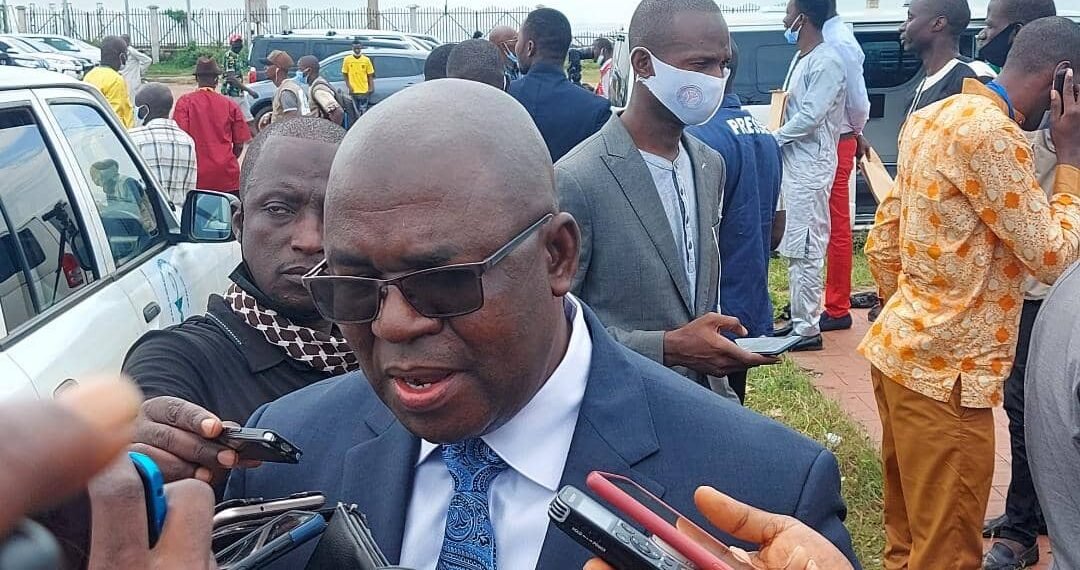 Grand debat : Dr Faya Millimouno saisit la Cour suprême pour incohérence entre la Constitution et le code électoral. (Video) 