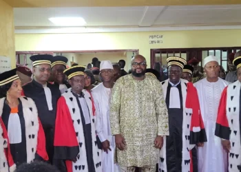 Guinée : la Cour suprême entérine une sélection électorale controversée en faveur de Mamadi Doumbouya. (Vidéo)