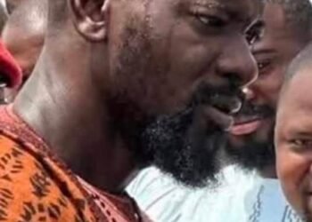 Guinée: Retour à Conakry de Mamadi Doumbouya après plusieurs semaines d’absence ! 