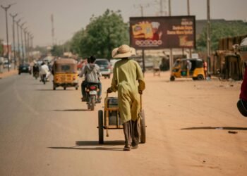 Pourquoi le chômage des jeunes devient un problème croissant en Guinée.