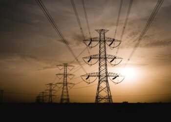 Grand débat politique Coupures d’électricité à Conakry : Pourquoi la situation ne s’améliore-t-elle pas malgré Souapiti et Kaleta ? (video)