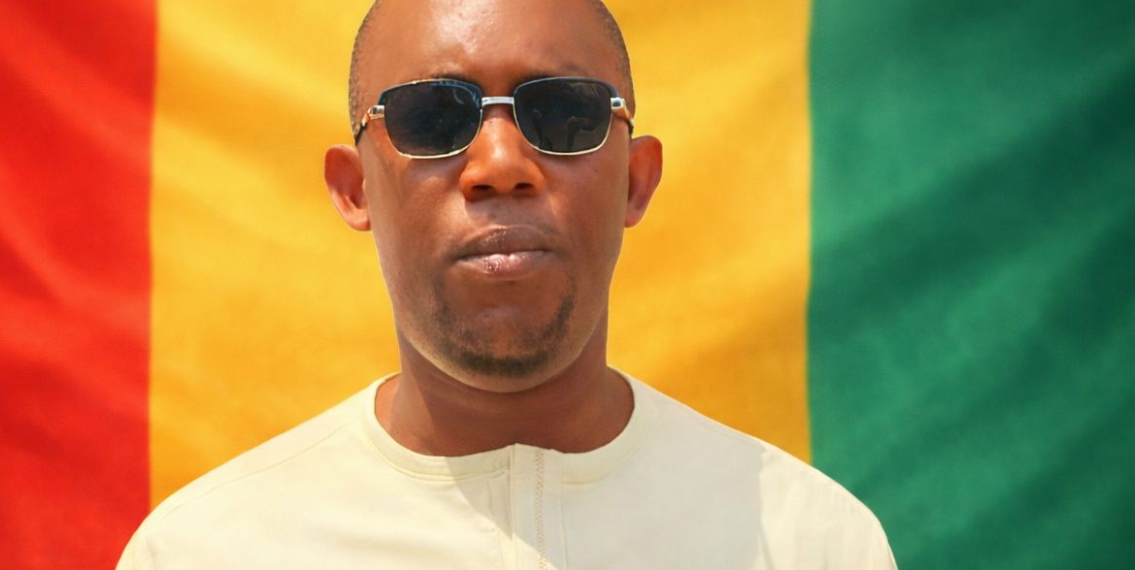 GRANDE INTERVIEW INVITE MR OUMAR SANOH : LA DGE N’A AUCUN DROIT D’INTERDIRE A DR FAYA DE PARLER AU NOM DU BLOC LIBÉRAL. (VIDEO) 