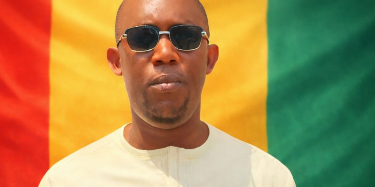GRANDE INTERVIEW INVITE MR OUMAR SANOH : LA DGE N’A AUCUN DROIT D’INTERDIRE A DR FAYA DE PARLER AU NOM DU BLOC LIBÉRAL. (VIDEO) 